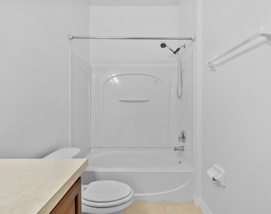 3520 San Jacinto Circle - Photo Thumbnail 16