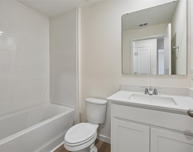 16570 Barbours Creek Way - Photo Thumbnail 15