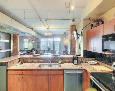 10 N Summerlin Avenue - Photo Thumbnail 22
