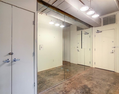 10 N Summerlin Avenue - Photo Thumbnail 58