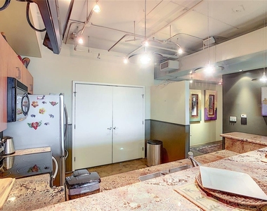 10 N Summerlin Avenue - Photo Thumbnail 25