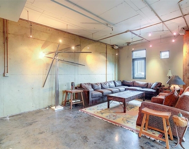 10 N Summerlin Avenue - Photo Thumbnail 3