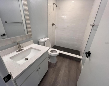 314 Spring Lakes Boulevard - Photo Thumbnail 5