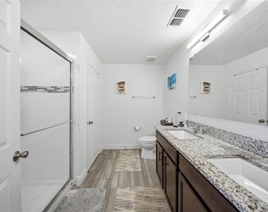 232 Lake Lucerne Way - Photo Thumbnail 16
