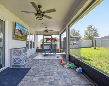 232 Lake Lucerne Way - Photo Thumbnail 24