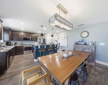 232 Lake Lucerne Way - Photo Thumbnail 6