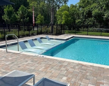 4793 Sparkling Shell Avenue - Photo Thumbnail 12