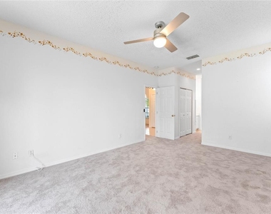 1027 Durango Loop Street - Photo Thumbnail 7