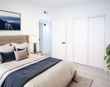 9001 82nd Street - Photo Thumbnail 11