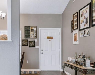 506 Mandy Street - Photo Thumbnail 13