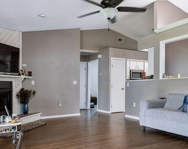 506 Mandy Street - Photo Thumbnail 31