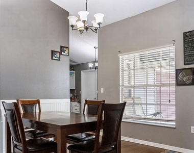 506 Mandy Street - Photo Thumbnail 15