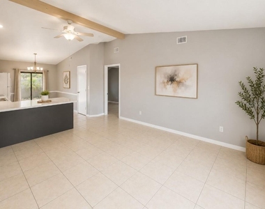 2652 Lantana Lane - Photo Thumbnail 5