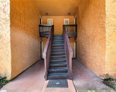 1810 Nw 23rd - Photo Thumbnail 1