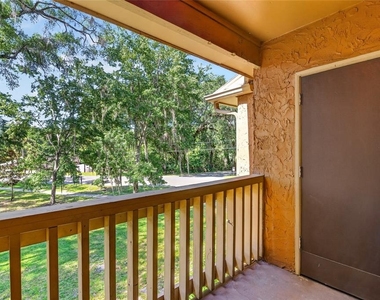 1810 Nw 23rd - Photo Thumbnail 11