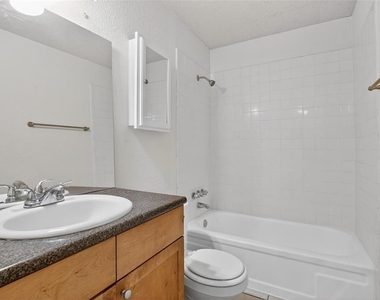 1810 Nw 23rd - Photo Thumbnail 13