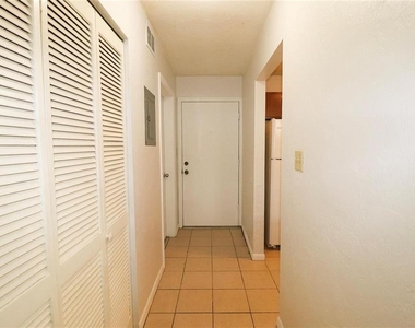 89 Se 16th Avenue - Photo Thumbnail 3