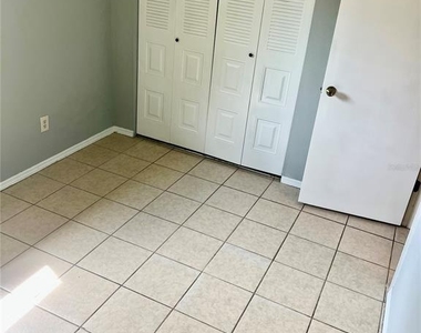 2321 Sw 31st Place - Photo Thumbnail 11