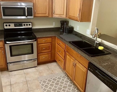 5025 Sw 91st Court - Photo Thumbnail 5