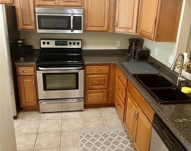 5025 Sw 91st Court - Photo Thumbnail 6