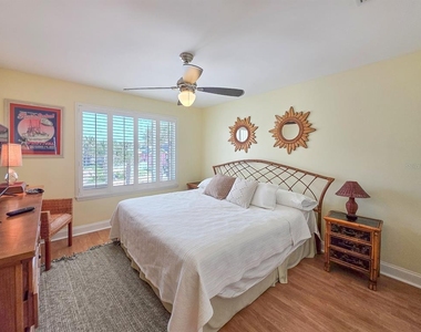 209 S 4th Street - Photo Thumbnail 14