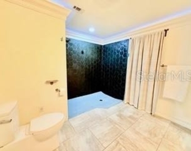 25482 Rampart Boulevard - Photo Thumbnail 10