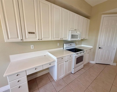 97 Vivante Boulevard - Photo Thumbnail 4