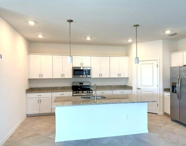 1553 Saddlewood Circle - Photo Thumbnail 3