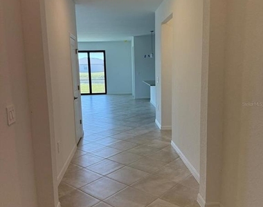 1553 Saddlewood Circle - Photo Thumbnail 12