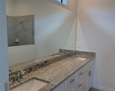 1553 Saddlewood Circle - Photo Thumbnail 17