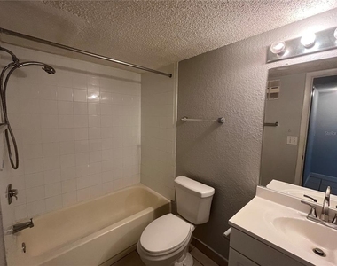 2755 Coconut Bay Ln Lane - Photo Thumbnail 8