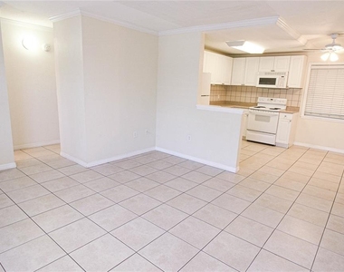 1644 Redwood Street - Photo Thumbnail 3