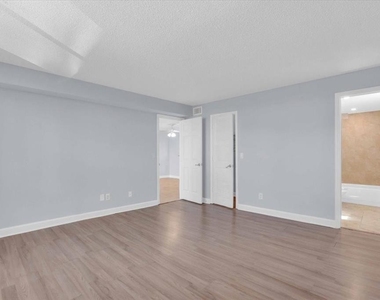 2755 Coconut Bay Lane - Photo Thumbnail 6