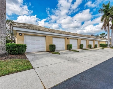 6326 Grand Oak Circle - Photo Thumbnail 1