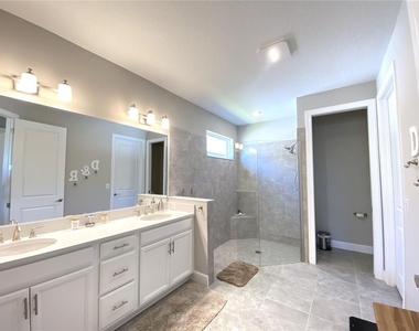 4520 Crestpoint Way - Photo Thumbnail 16