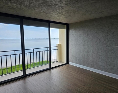 6440 Mourning Dove Drive - Photo Thumbnail 6