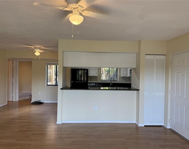 5697 Ashton Lake Drive - Photo Thumbnail 8