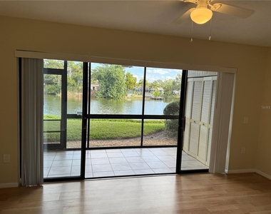 5697 Ashton Lake Drive - Photo Thumbnail 5