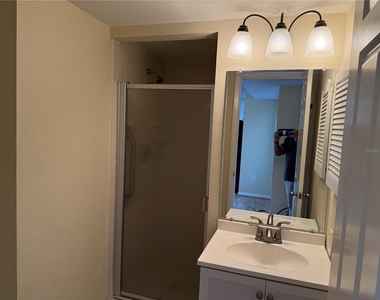 5697 Ashton Lake Drive - Photo Thumbnail 15