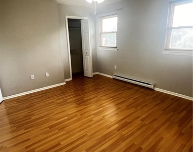 3113 Lucas Drive - Photo Thumbnail 12