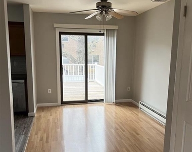 3113 Lucas Drive - Photo Thumbnail 4