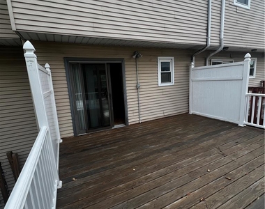 3113 Lucas Drive - Photo Thumbnail 17