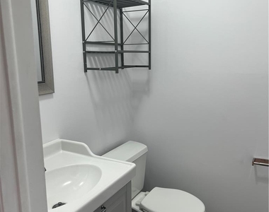 3113 Lucas Drive - Photo Thumbnail 5