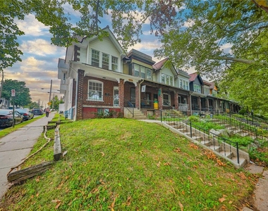 250 S 13th Street - Photo Thumbnail 1
