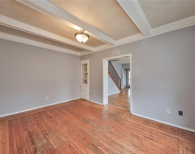 250 S 13th Street - Photo Thumbnail 13