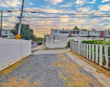 250 S 13th Street - Photo Thumbnail 34
