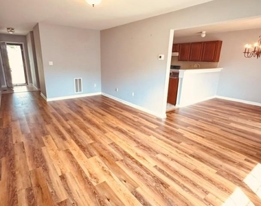 6668 Pioneer Drive - Photo Thumbnail 4
