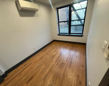 207 Rochester Avenue - Photo Thumbnail 5