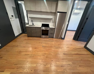 207 Rochester Avenue - Photo Thumbnail 2