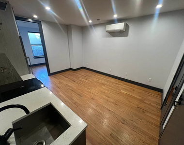 207 Rochester Avenue - Photo Thumbnail 1